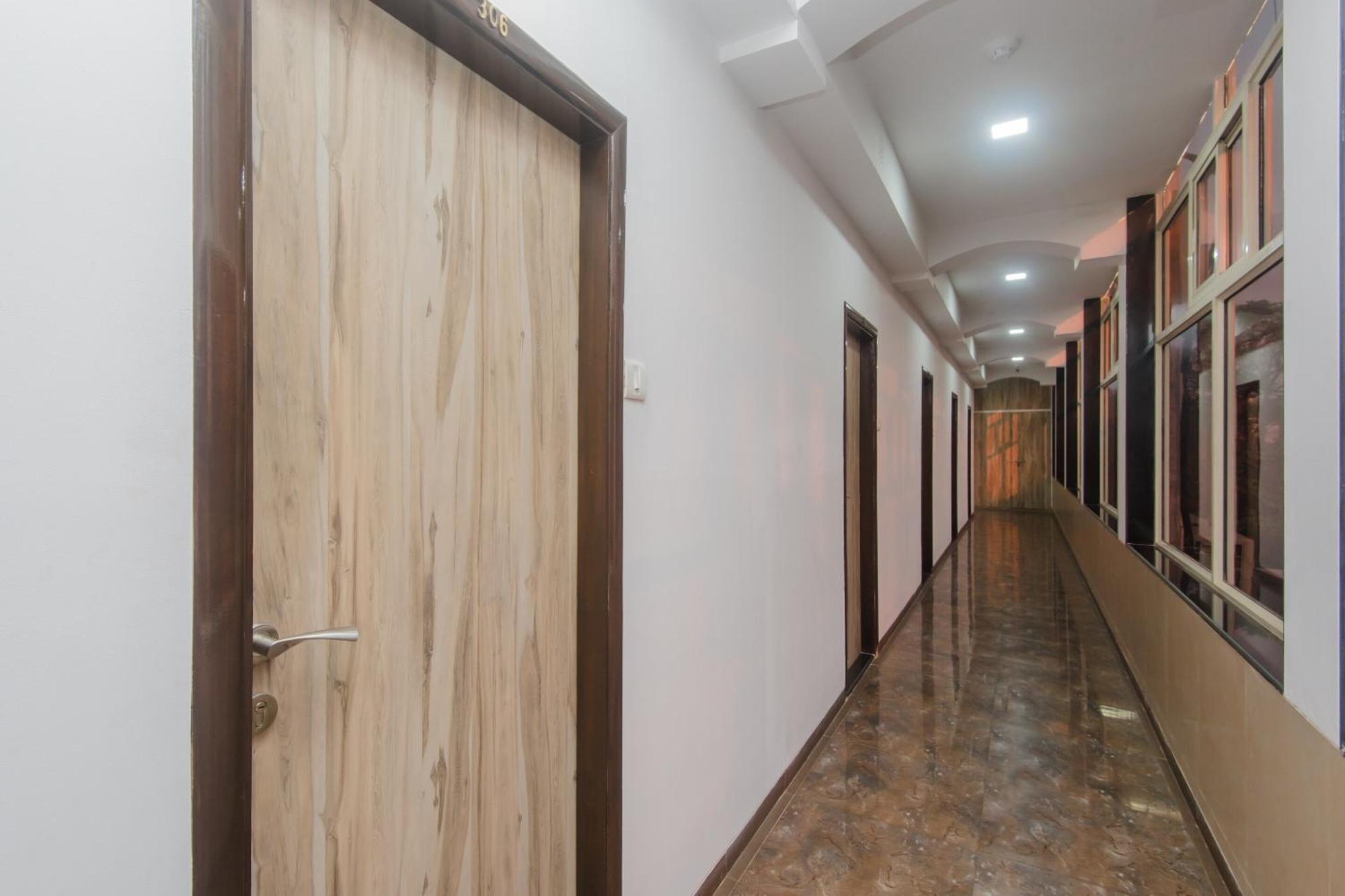 Super Hotel O Divine Residency Near Phoenix Marketcity Mumbai Exterior photo
